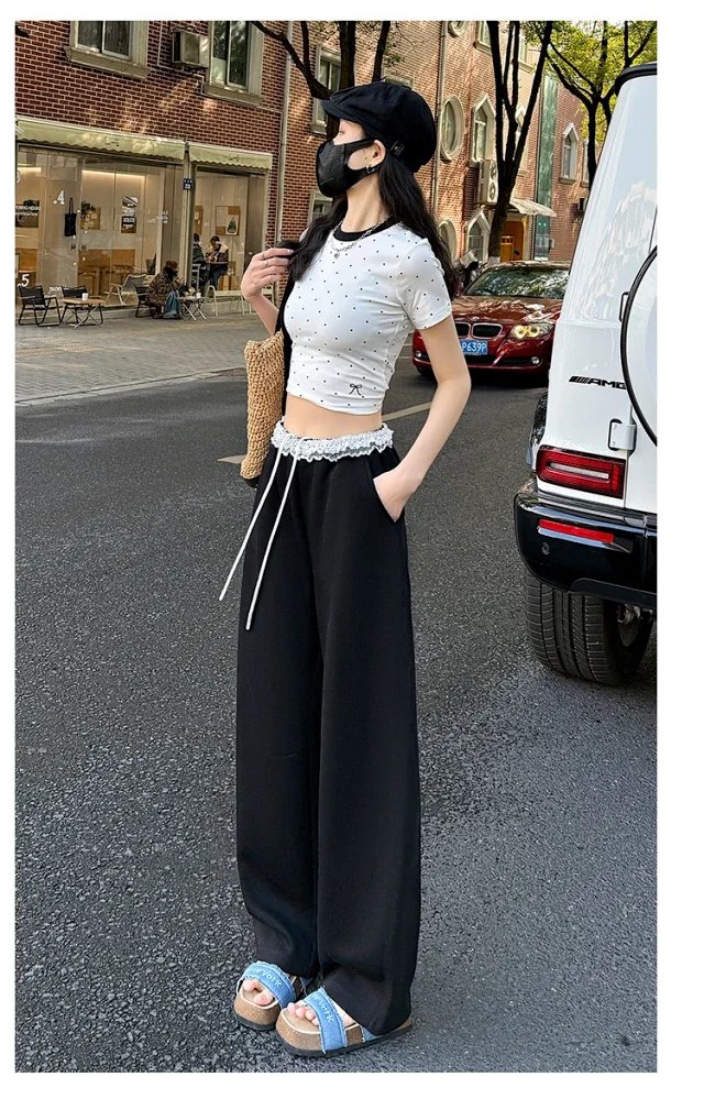 Banana Deconstructed Wide Legs Lace Pants Detail