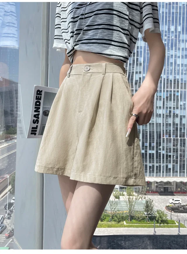 2025 Summer Ice Linen Wide-Leg Shorts for Women Detail