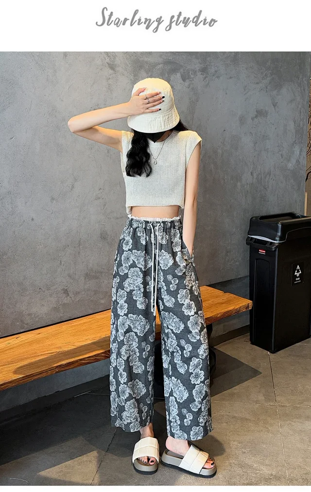 Women's 2025 Summer Retro Jacquard Balloon Pants Detail