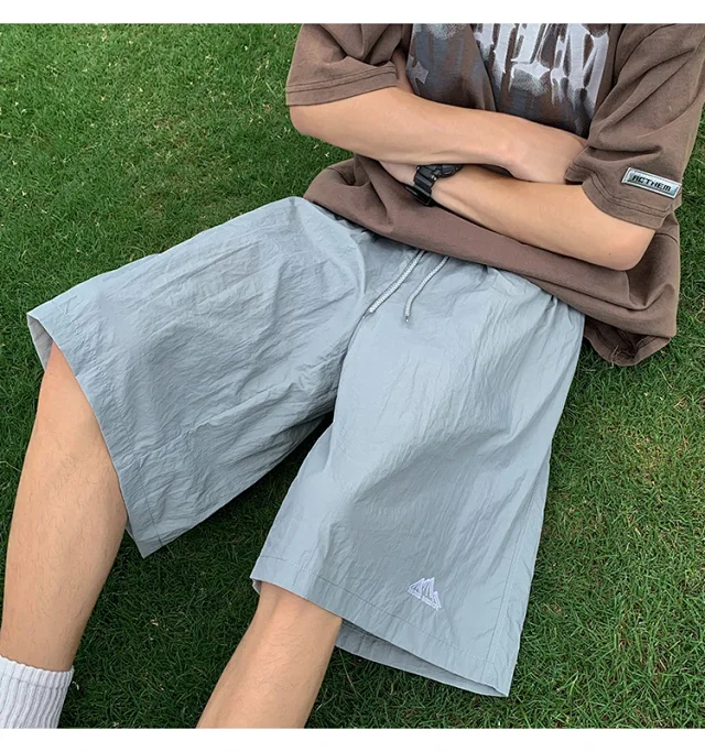 Men's Trendy Loose Ice Silk Shorts 2025 Detail