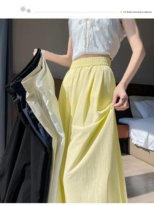 Women's Summer Ice Silk Hollow Lace Lantern Pants Detail
