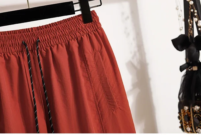 Women's 2025 Summer New High-waist Slimming Cargo Pants Detail