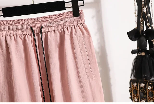 Women's 2025 Summer New High-waist Slimming Cargo Pants Detail