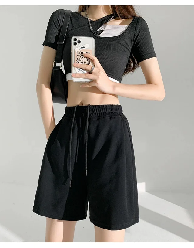 American Retro Wide-leg Casual Shorts Detail