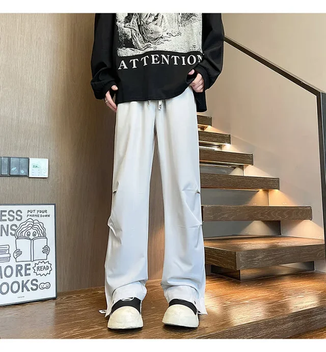 Men's Trendy Cargo Micro-flared Street Pants Detail