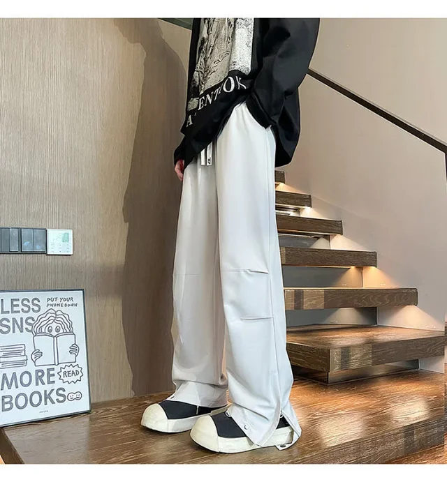 Men's Trendy Cargo Micro-flared Street Pants Detail