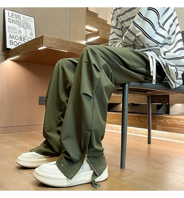 Men's Trendy Cargo Micro-flared Street Pants Detail