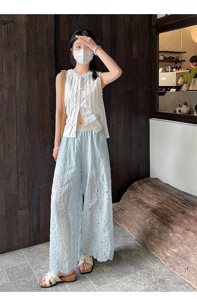Women's Summer Thin High - End Lace Cropped Pants Detail