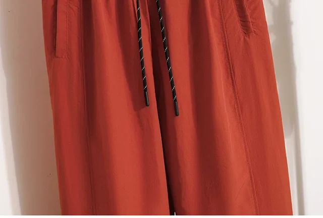 Women's 2025 Summer New High-waist Slimming Cargo Pants Detail