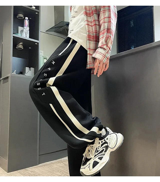 2025 Men's Sweatpants Oversize Loose Straight Trousers Detail