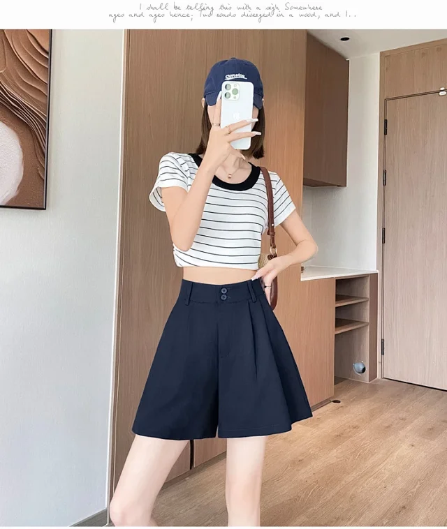 2025 Summer Women's Ice Silk Linen Shorts Detail