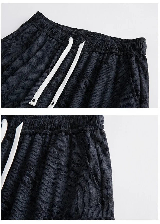 Full - Print Utility Shorts for Men Detail