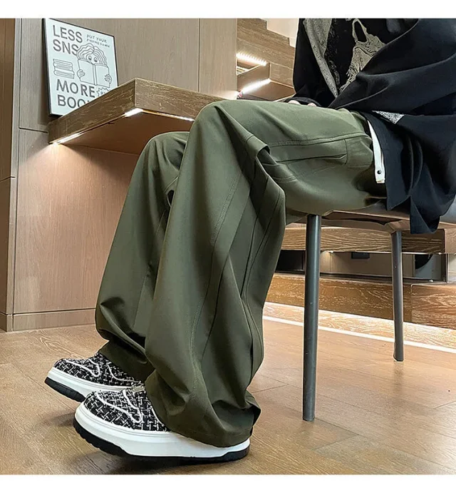 Oversize Vibe Pleated Wide - leg Pants Detail