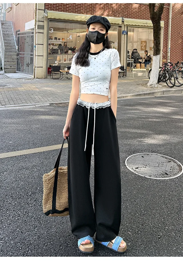 Banana Deconstructed Wide Legs Lace Pants Detail