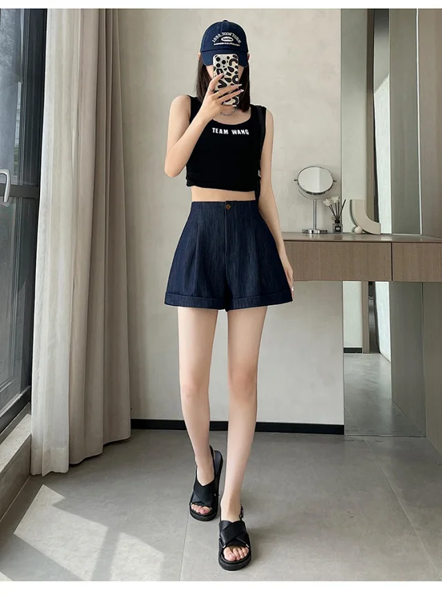 Summer New Women's Soft Tencel Denim Shorts Detail