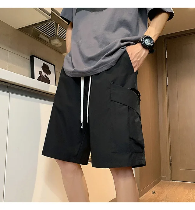 Summer Men's Cargo Shorts Detail