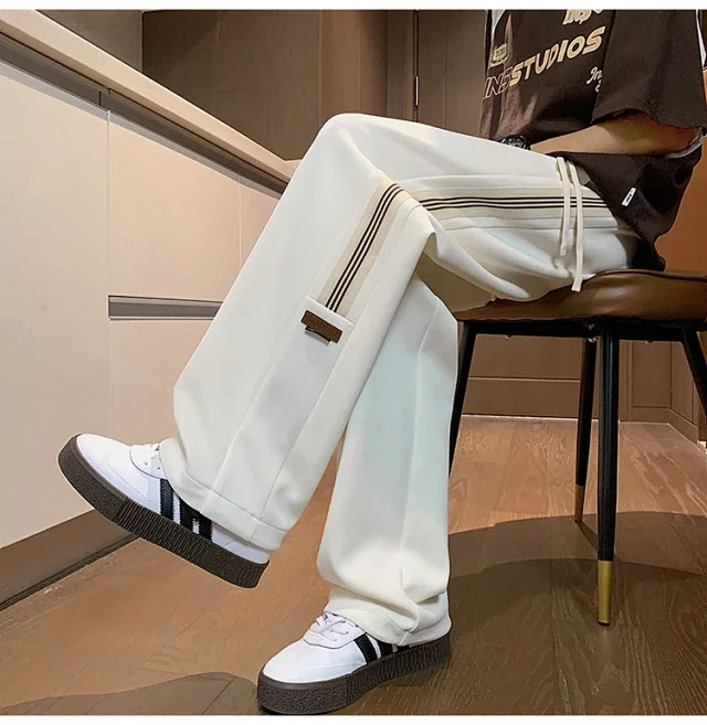 2025 Fall Men's Loose Streetwear Wide-Leg Pants Detail