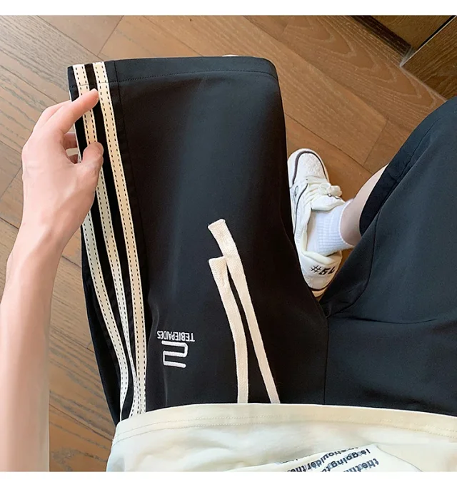 Men's Moisture-Wicking Shorts Detail