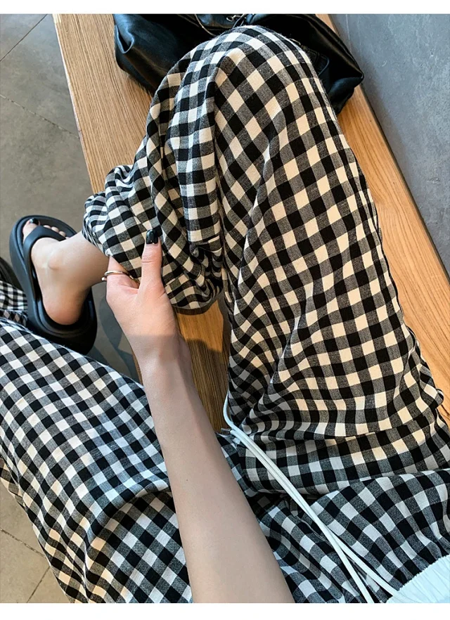 2025 Pink Plaid Wide-Leg Pants for Women Detail