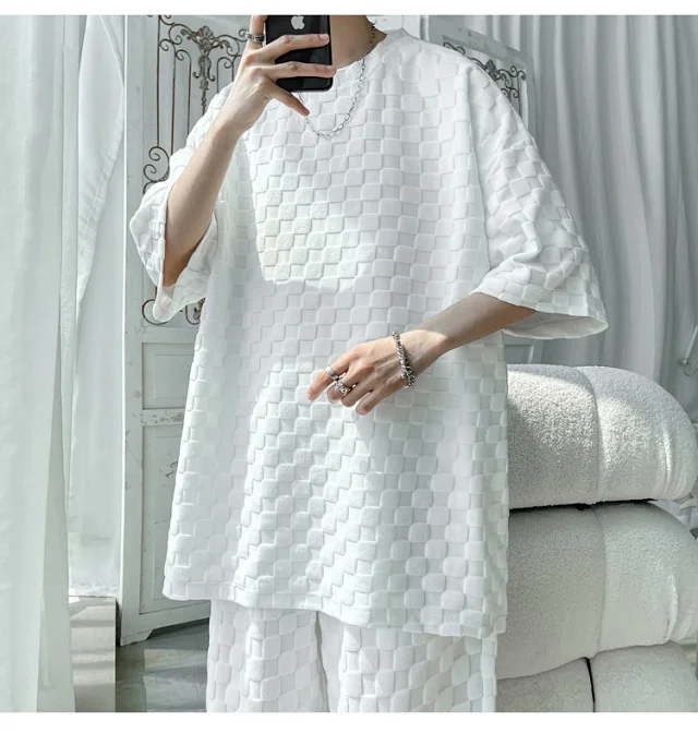 Men's Loose Checkered Jacquard T-shirt & Shorts Set Detail