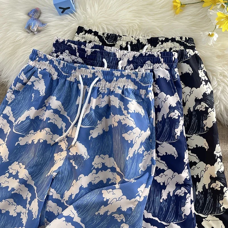 Men's Summer Wave Print Loose Shorts