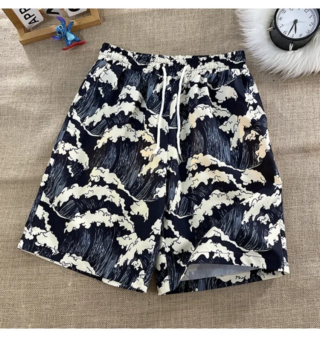 Men's Summer Wave Print Loose Shorts Detail
