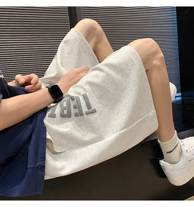 Men's Summer New Trendy Foam Print Loose Shorts Detail