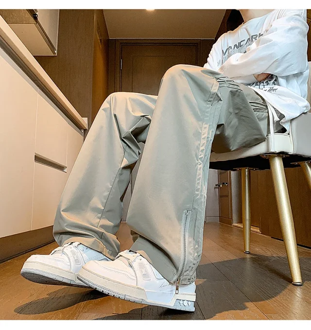 Men's Spring Waterproof Cargo Pants Detail