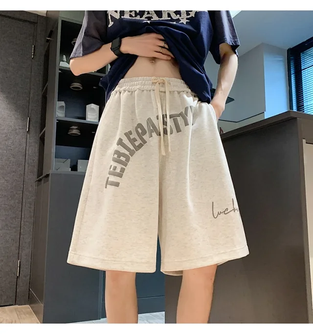 Men's Summer New Trendy Foam Print Loose Shorts Detail