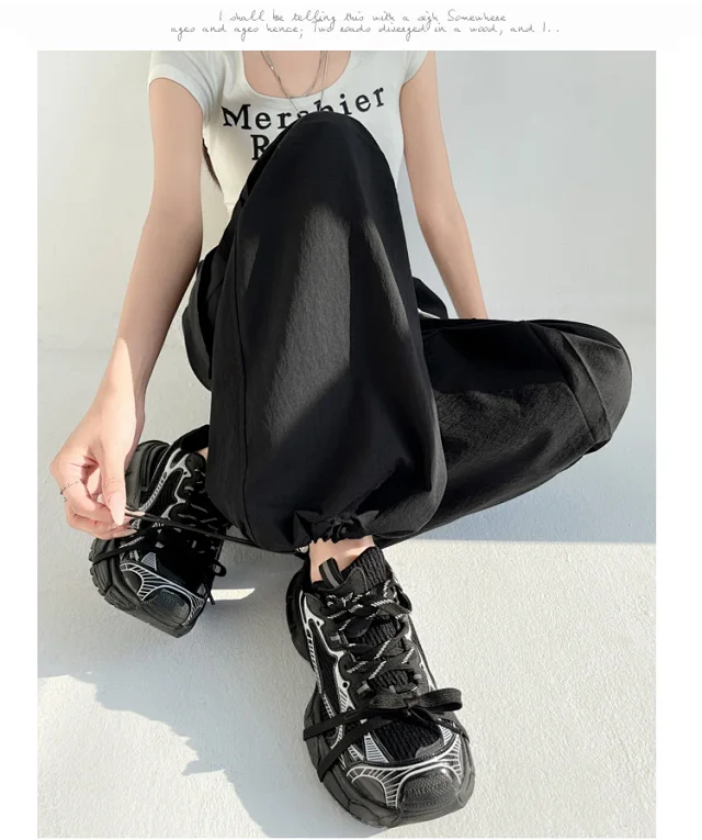 2025 Summer Dopamine Colorful High-Waist Street Cargo Pants Detail
