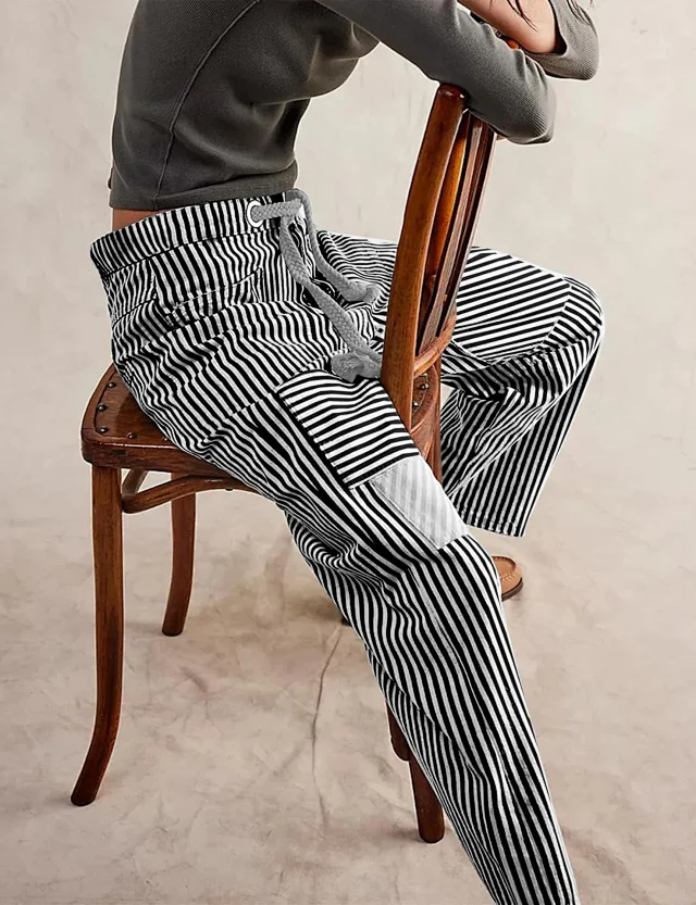 Mid-waist Striped Wide-leg Pants Detail