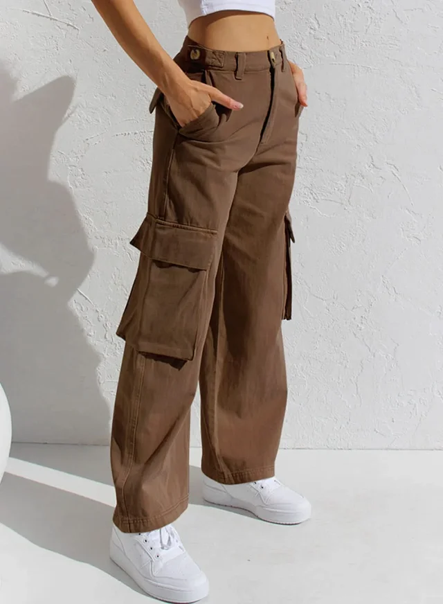 Eaby Multi - Pocket Cargo Jeans for Women Detail