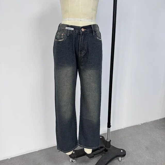 Vintage Design Wide-Leg Pants Detail