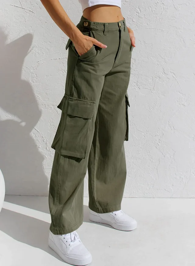 Eaby Multi - Pocket Cargo Jeans for Women Detail