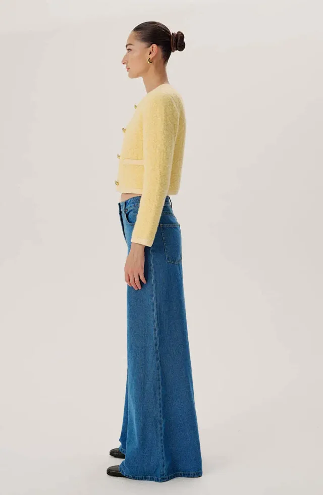Women's High-Waist Flared Jeans Detail
