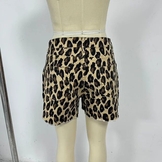 Summer Retro Leopard Denim Shorts for Women Detail