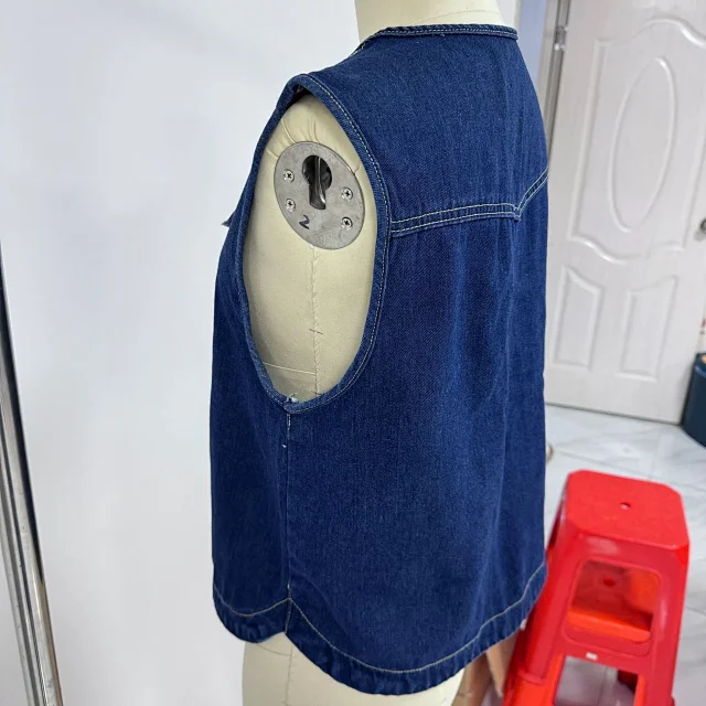 Amazon Denim Sleeveless Vest with Tie for Women Detail