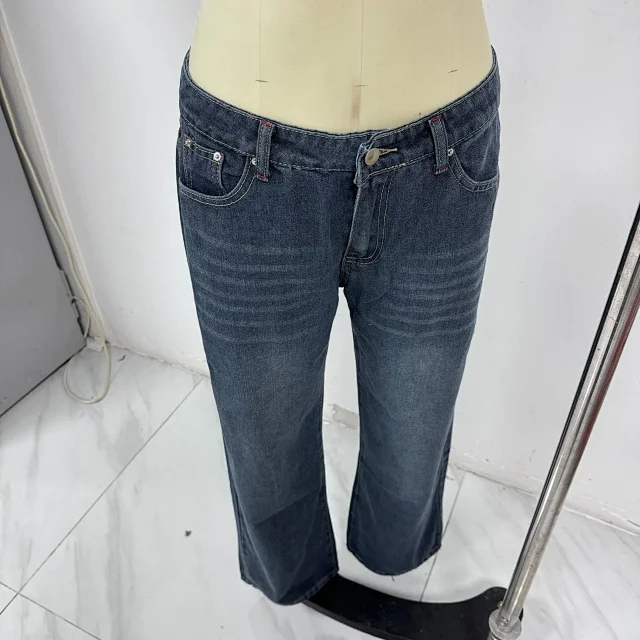 Wide-Leg Low-Waist Retro Denim Pants for Women Detail