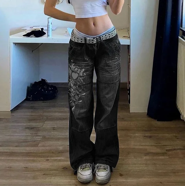 Street-style Irregular Print Loose Jeans Detail