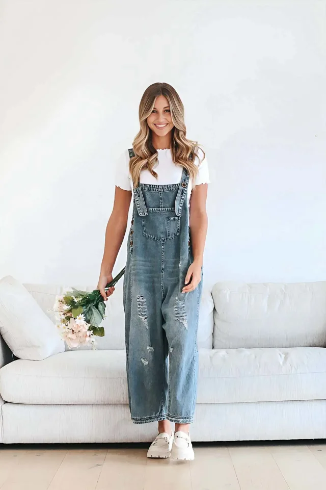 Vintage Distressed Wide-Leg Denim Overalls for Women Detail