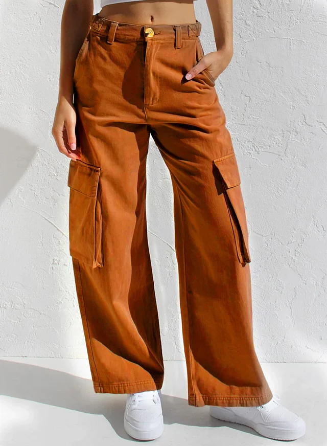 Eaby Multi - Pocket Cargo Jeans for Women Detail