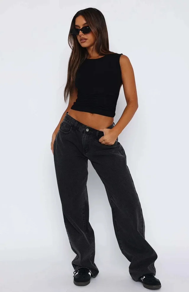 Chic Mid - Rise Straight Jeans for Ladies Detail