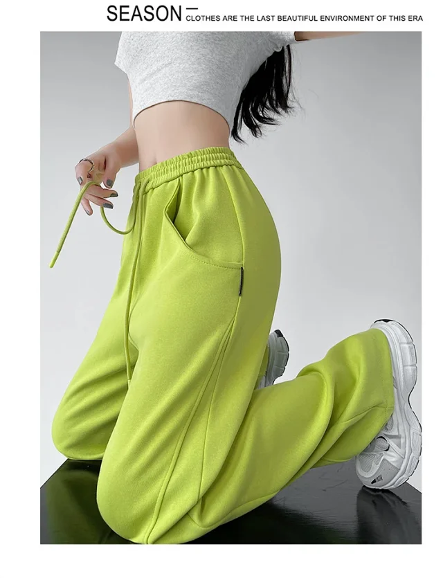 Banana Sporty Wide Leg Sweatpants for Women Detail