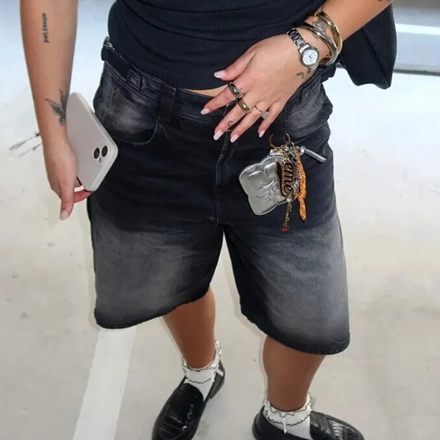 European&American Loose Denim Capris Detail