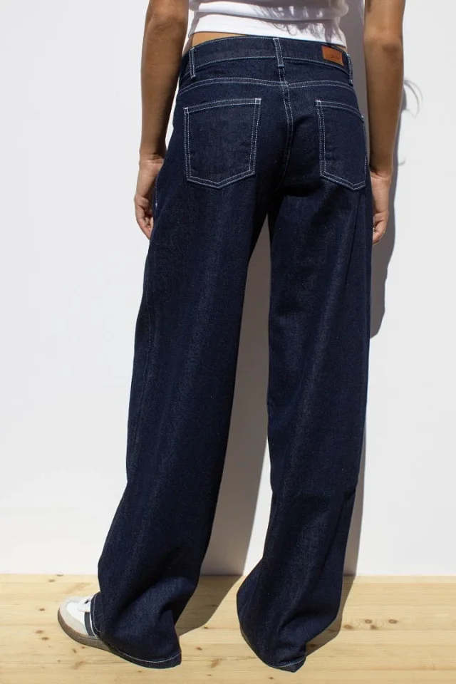 Retro Gray Distressed Wide-Leg High-Waist Jeans Detail