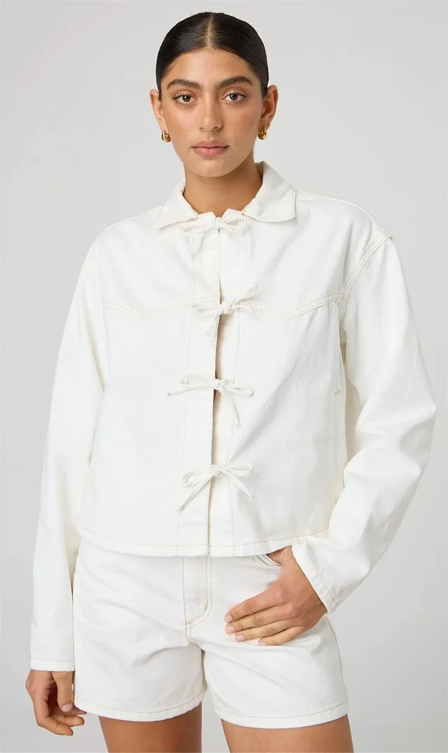 Factory Direct: Loose Casual Tie Denim Jacket (Women) Detail