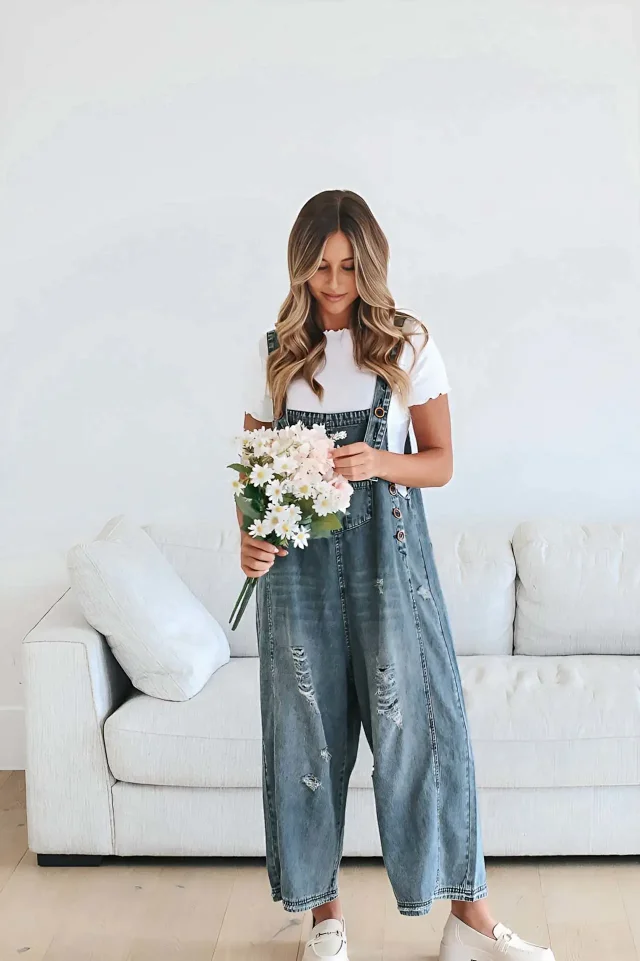 Vintage Distressed Wide-Leg Denim Overalls for Women Detail
