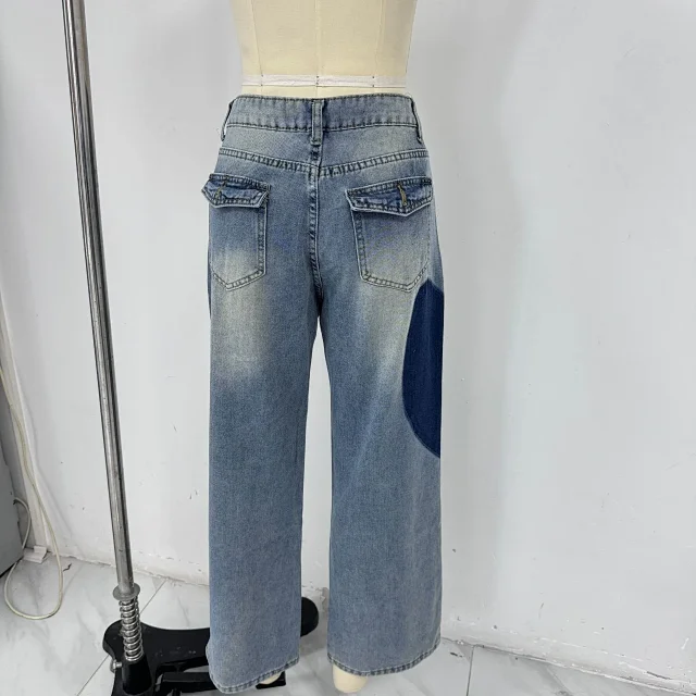 2025 Euro Low - Waist Heart Jeans Detail