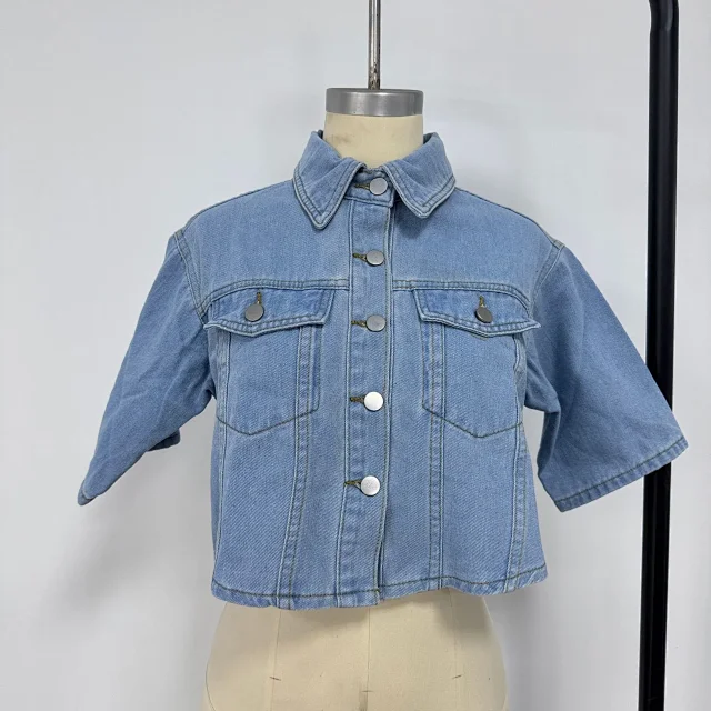 2025 Spring/Summer Women's Short Denim Jacket Detail