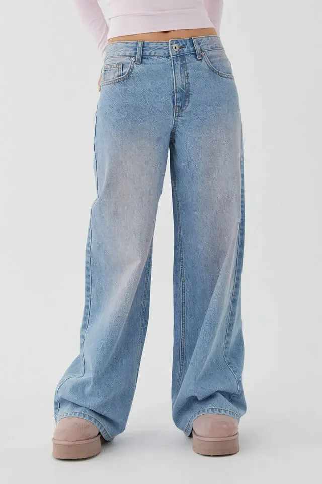 Retro Gray Distressed Wide-Leg High-Waist Jeans Detail